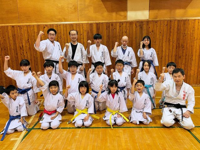 札幌の空手教室　空手道住吉塾　麻生教室の集合写真