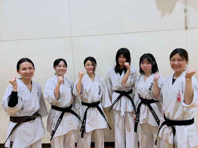 綺麗に強くなる女性空手　札幌の空手教室　空手道住吉塾